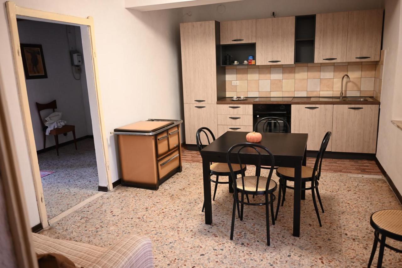 Appartamento Casa Di Lisa Ozzano Monferrato Esterno foto